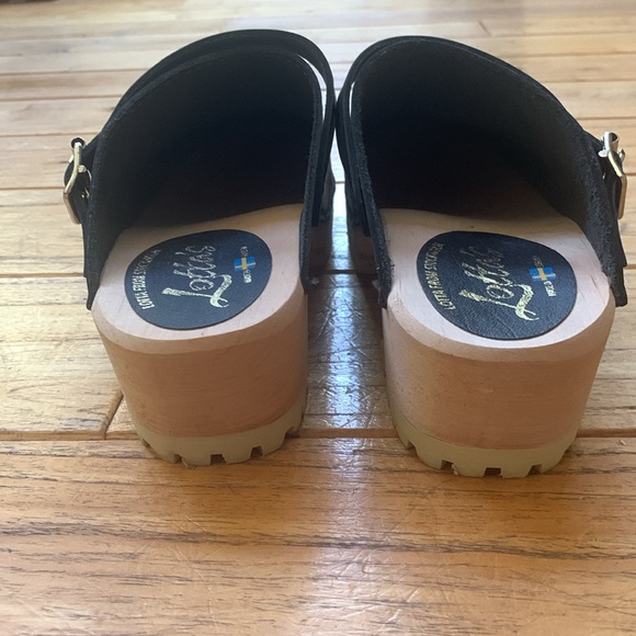 Lotta from Stockholm - Black Leather Tractor-Sole Clogs - size 9.5 US/ 41 EU - Picture 4 of 6